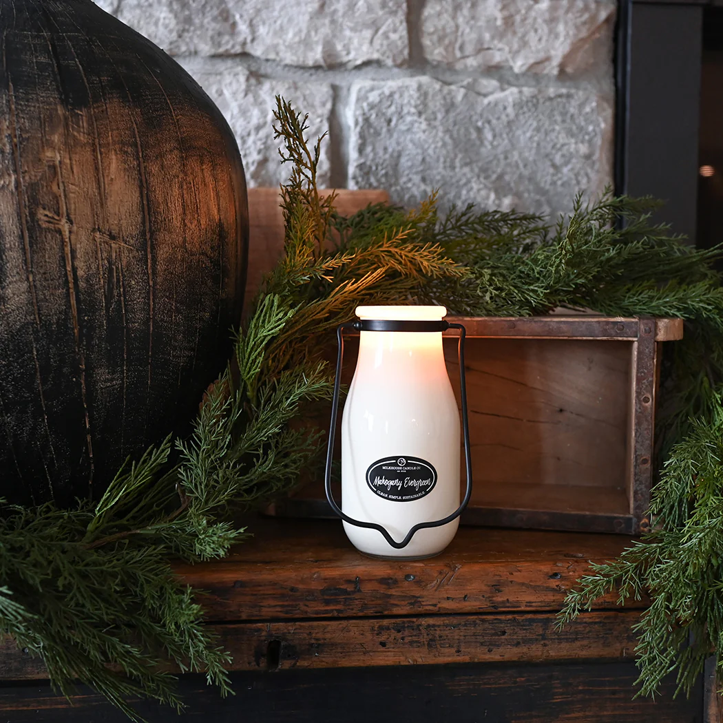 Mahogany Evergreen Candle | 14 oz Milkbottle - Image 2