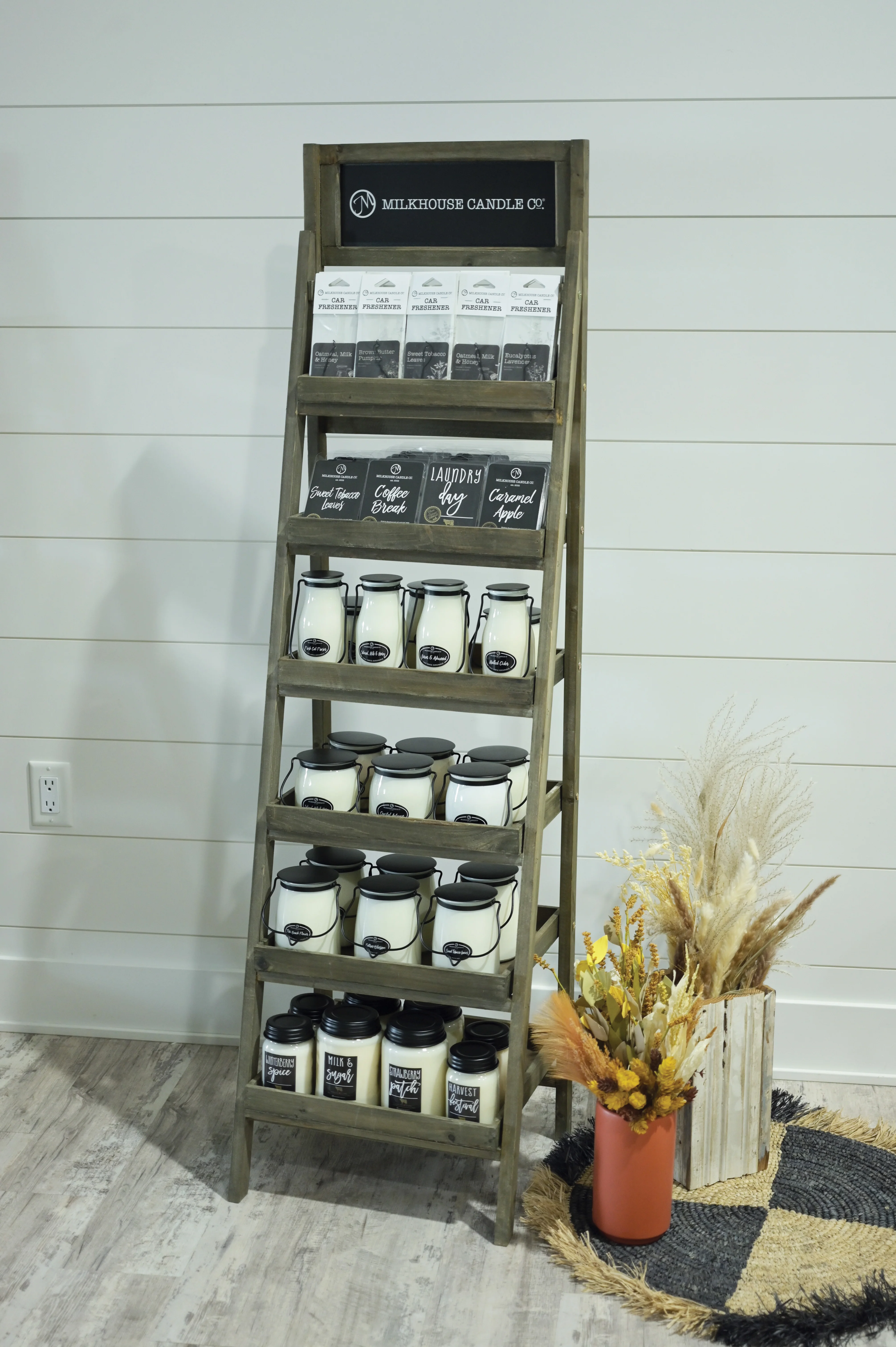 Retail Ladder Display Shelf